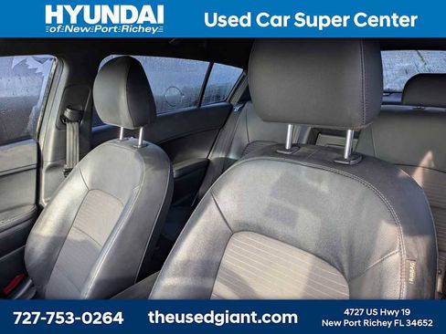 Used 2016 Kia Forte SX FWD image 3