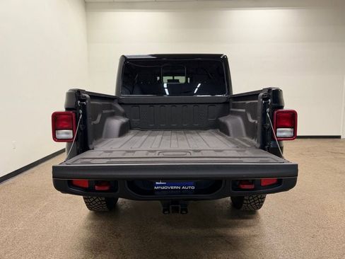 Used 2022 Jeep Gladiator Rubicon AWD/4WD image 6