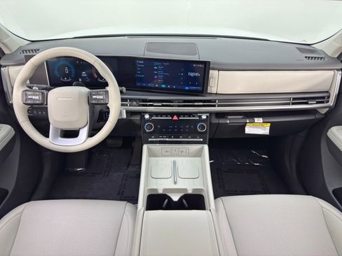 Used 2024 Hyundai Santa Fe SEL image 11