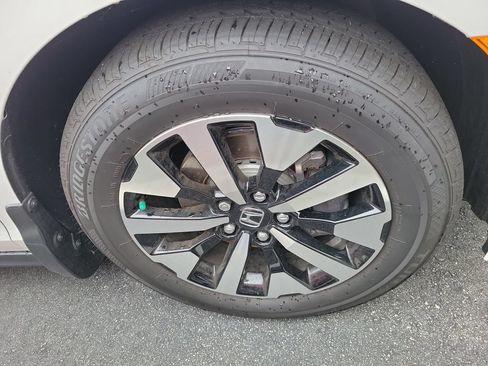 Certified 2026 Honda Odyssey EX-L image 10