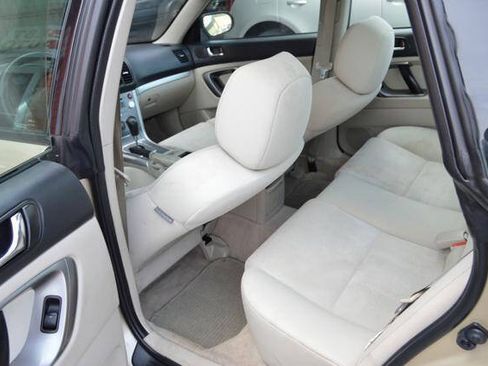 Used 2008 Subaru Legacy 2.5i Special Edition AWD/4WD image 40