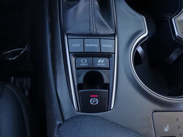 Certified 2024 Toyota Camry XSE w/ Cold Weather Package FWD image 32