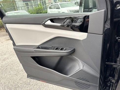 Used 2025 Volkswagen Taos S image 26