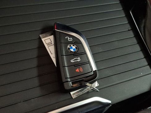 Used 2025 BMW X4 M40i image 21