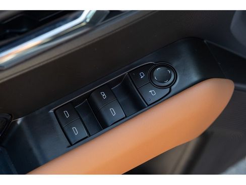 New 2026 GMC Canyon AT4 w/ Technology Plus Package AWD/4WD image 14