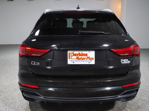Used 2022 Audi Q3 2.0T Premium Plus w/ Premium Plus Package image 8