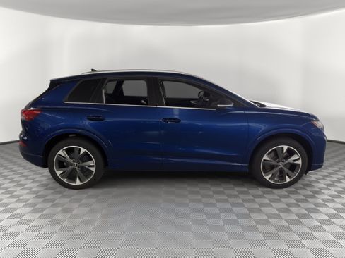 Used 2022 Audi Q4 e-tron Premium Plus w/ Premium Plus AWD/4WD image 8