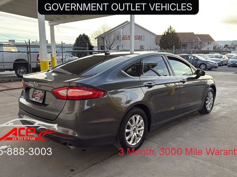 Used 2016 Ford Fusion S image 5