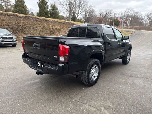Used 2023 Toyota Tacoma SR AWD/4WD image 3