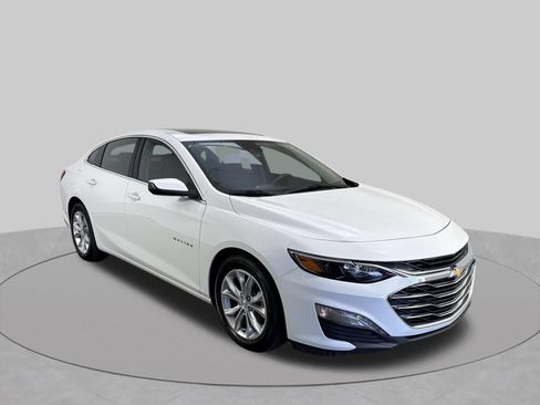 Used 2024 Chevrolet Malibu LT FWD image 3