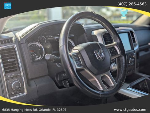 Used 2015 RAM 1500 Laramie image 18