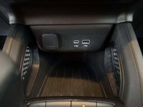 Used 2024 Chevrolet TrailBlazer LT image 31