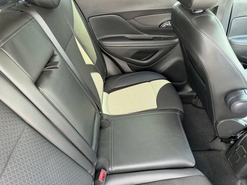 Used 2020 Buick Encore Preferred w/ Safety Package FWD image 18