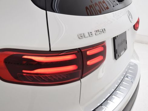 New 2026 Mercedes-Benz GLB 250 image 13