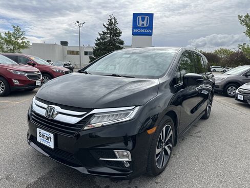 Used 2018 Honda Odyssey Elite image 1