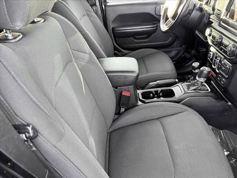 Used 2020 Jeep Wrangler Unlimited Sport image 19