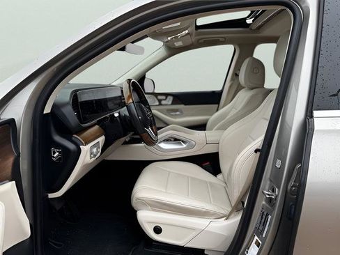 Used 2021 Mercedes-Benz GLE 350 w/ Premium Package image 19