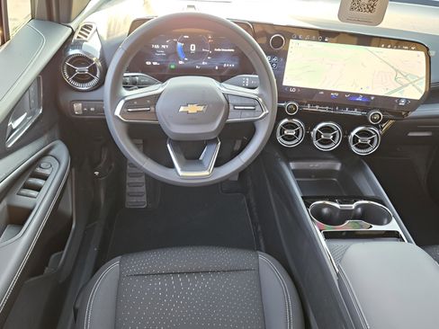 New 2025 Chevrolet Blazer EV LT image 8