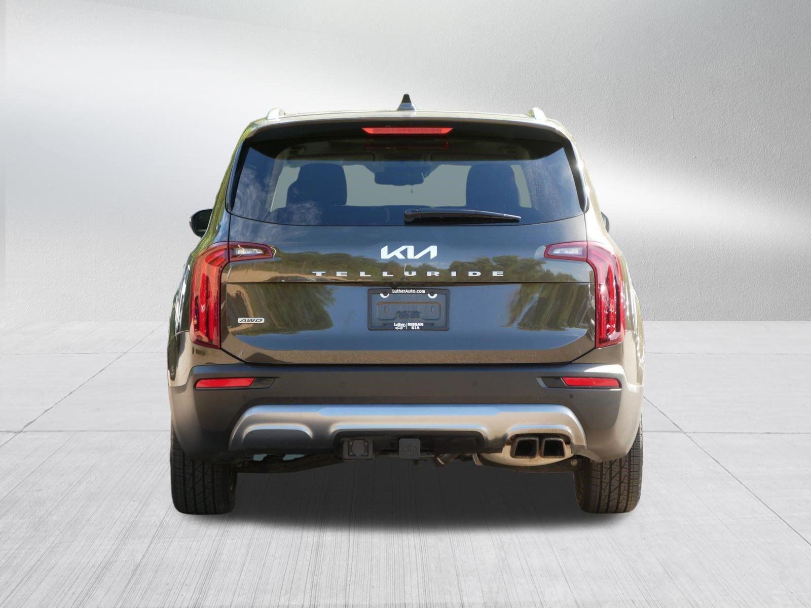 Certified 2022 Kia Telluride EX w/ EX Premium Package AWD/4WD image 6