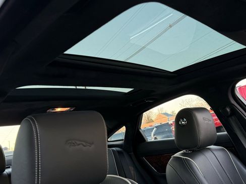 Used 2015 Jaguar XJ Supercharged image 30