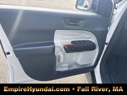 Used 2024 Ford Maverick XLT w/ Equipment Group 300A Standard AWD/4WD image 18