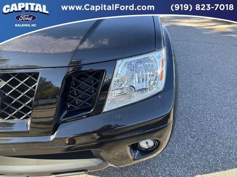 Used 2019 Nissan Frontier SV w/ Value Truck Package image 11