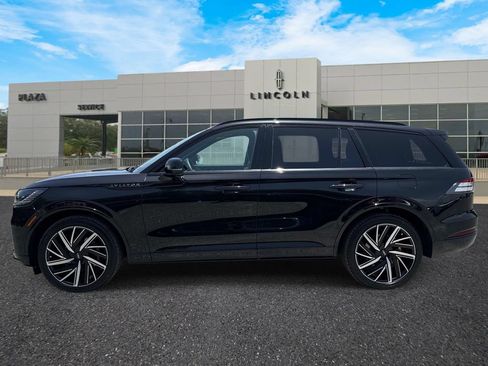 New 2026 Lincoln Aviator Black Label w/ Jet Appearance Package AWD/4WD image 6