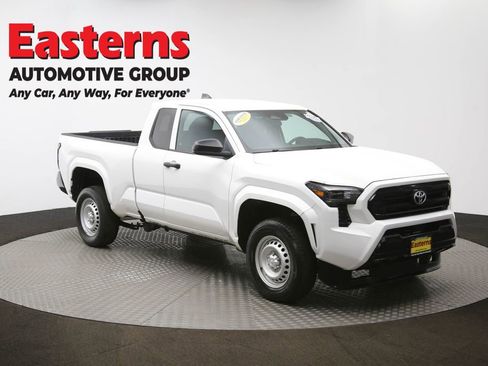 Used 2024 Toyota Tacoma SR image 45