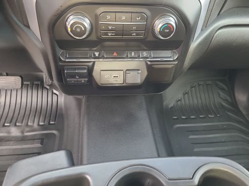 Used 2020 GMC Sierra 2500 SLE image 25