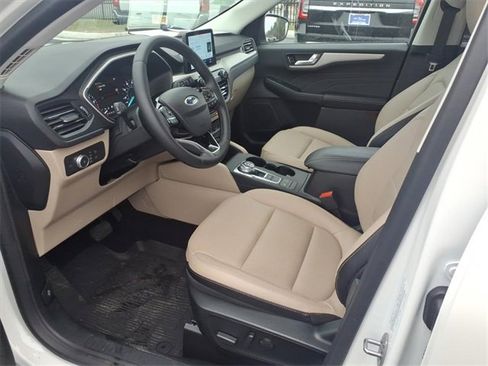 Certified 2022 Ford Escape SEL image 12
