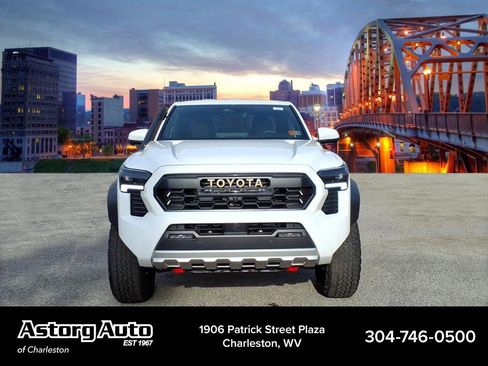 Used 2025 Toyota Tacoma 4x4 Double Cab Hybrid w/ Tow Tech Package image 8