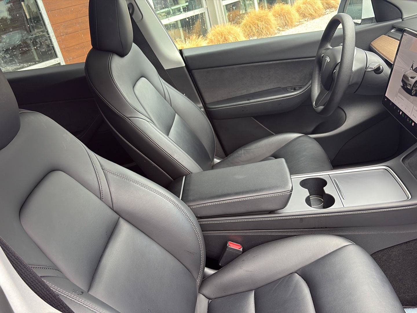 Used 2022 Tesla Model Y Long Range AWD/4WD image 14