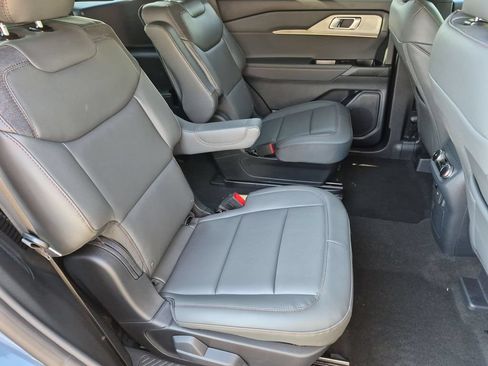 New 2027 Ford Explorer Active AWD/4WD image 20