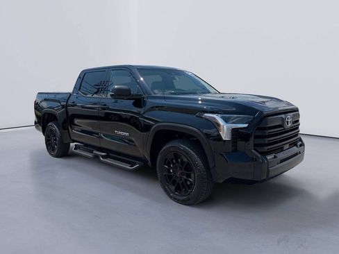 Used 2025 Toyota Tundra SR5 AWD/4WD image 1