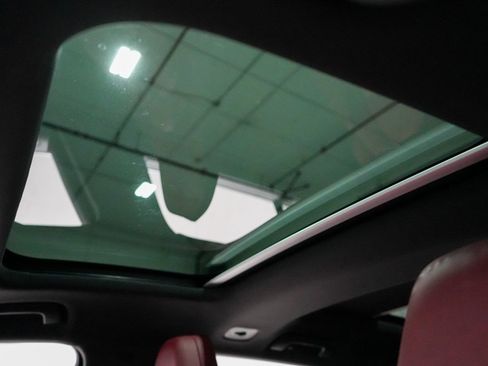 Used 2018 Porsche Panamera 4S image 20