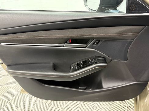 Used 2024 MAZDA MAZDA3 s image 9