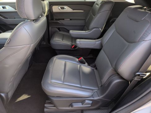 Certified 2025 Ford Explorer Active w/ Active Comfort Package RWD image 30