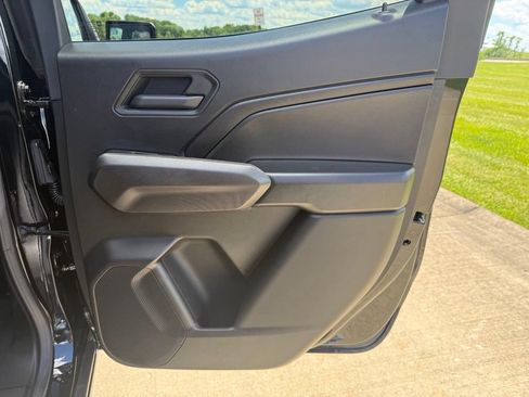 Used 2026 Chevrolet Colorado Trail Boss AWD/4WD image 13