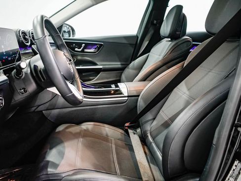 Used 2025 Mercedes-Benz C 300 Sedan image 17