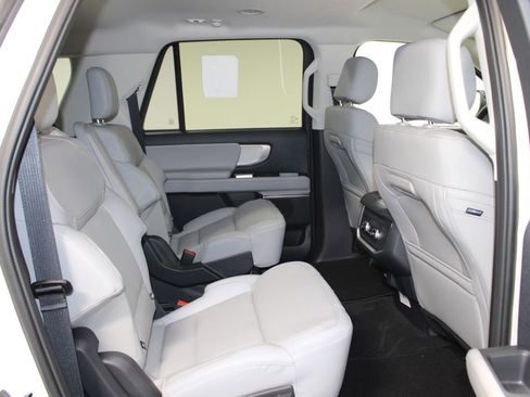 New 2026 Ford Expedition Max Active image 32