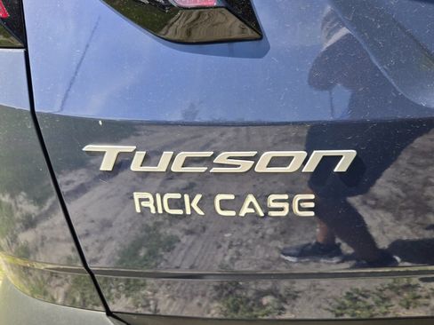 Certified 2025 Hyundai Tucson Limited FWD image 8