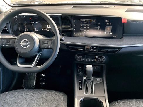 New 2026 Nissan Kicks SV image 5