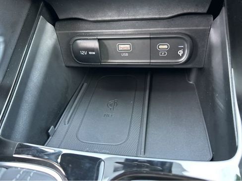 Used 2024 Kia Telluride SX Prestige AWD/4WD image 25