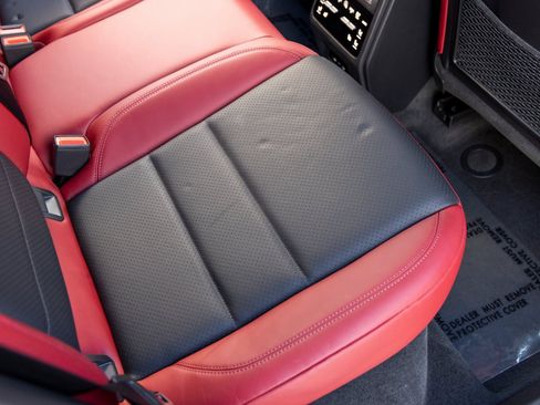 Certified 2024 Porsche Macan 4 Electric image 46