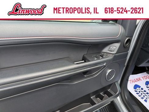Used 2024 Ford Expedition Limited AWD/4WD image 18