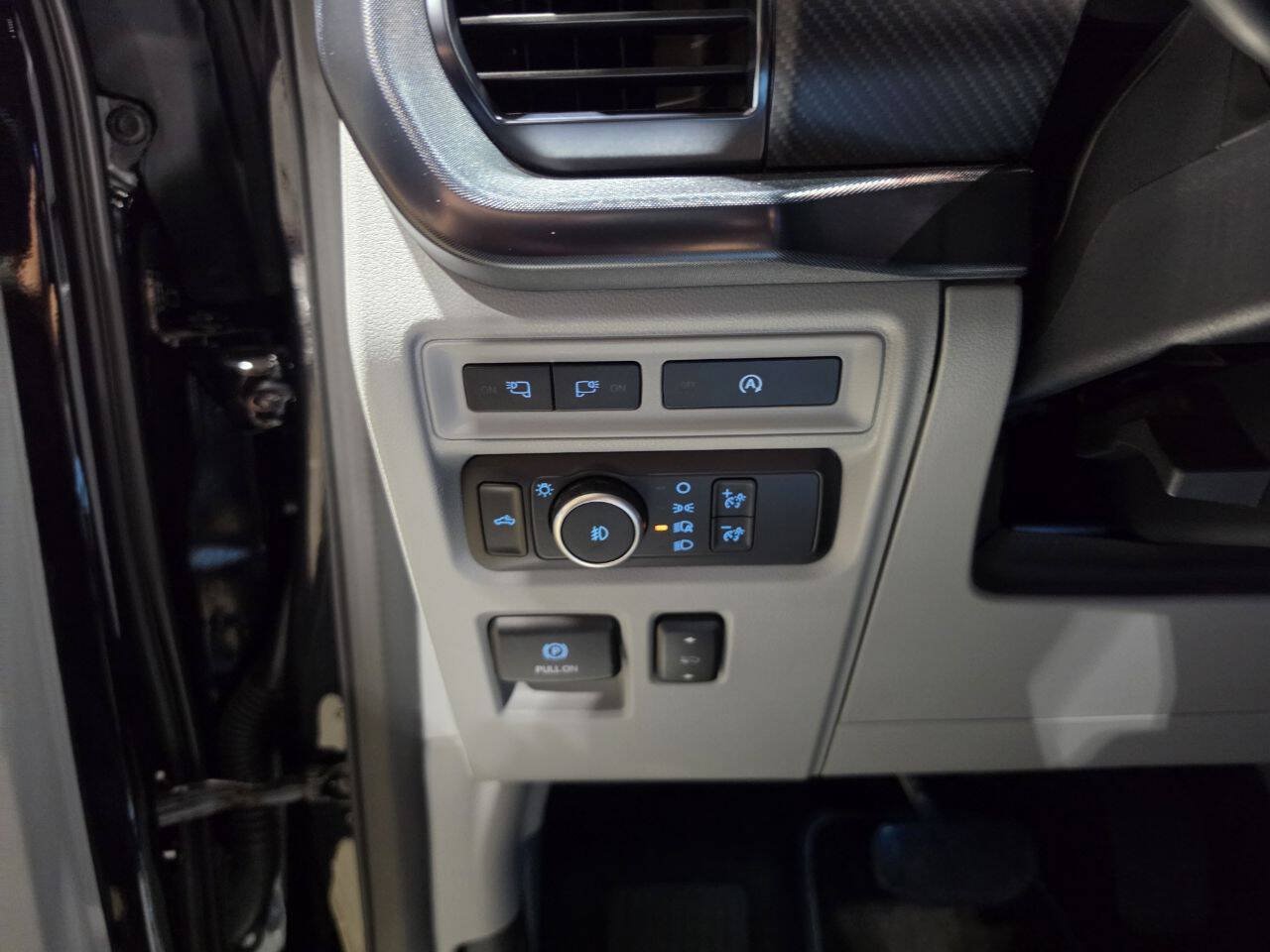 Used 2025 Ford F150 XL AWD/4WD image 36