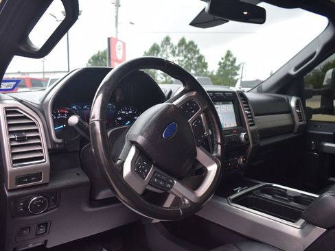 Used 2017 Ford F250 Platinum w/ Platinum Ultimate Package AWD/4WD image 7