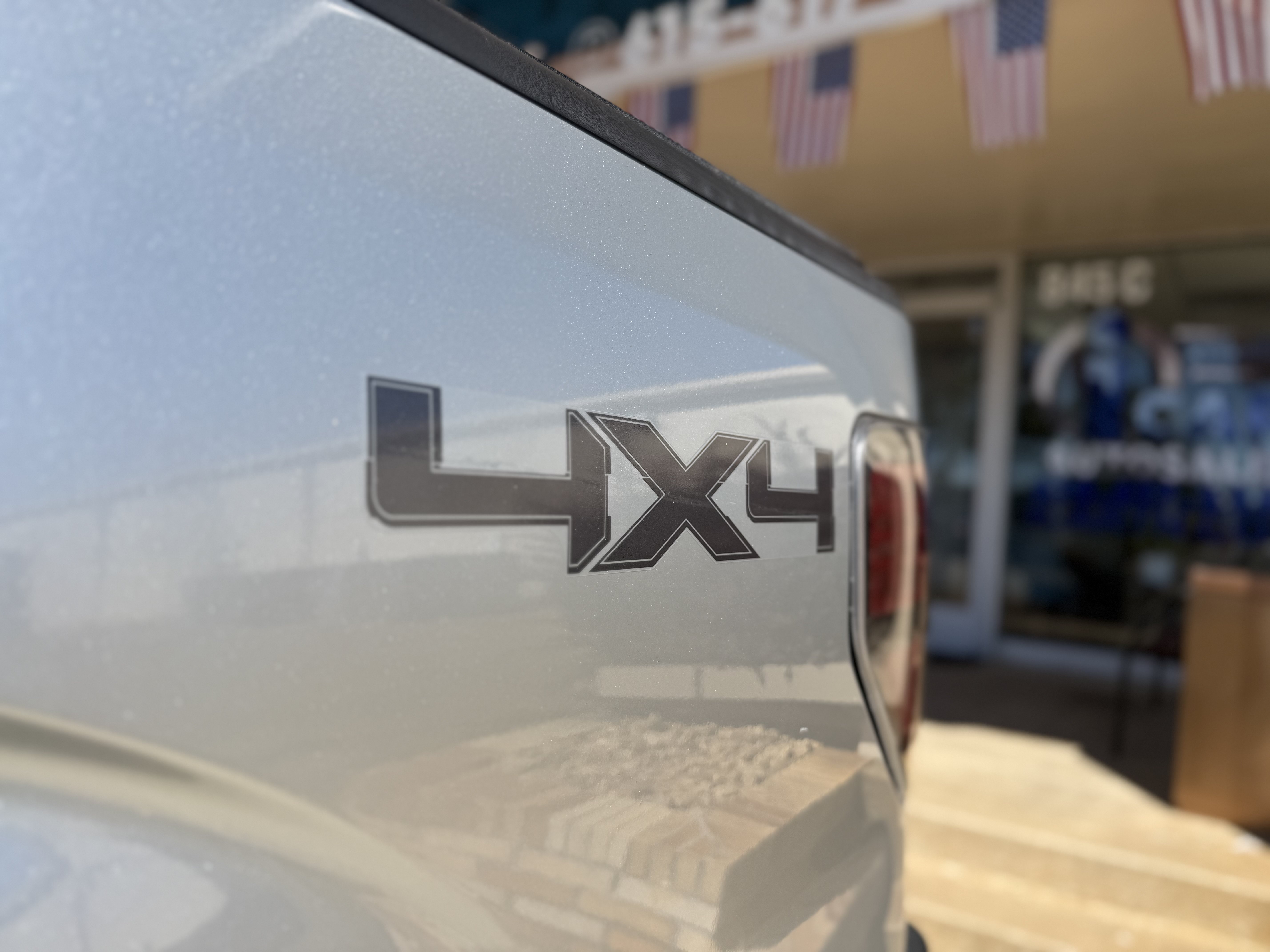 Used 2012 Ford F150 XLT w/ XLT Chrome Pkg AWD/4WD image 11
