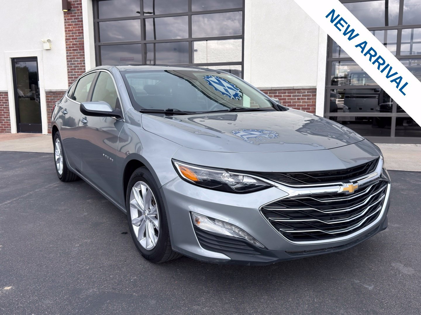 Used 2024 Chevrolet Malibu LT FWD image 1