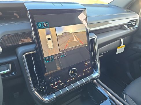 New 2026 GMC Yukon Elevation image 24